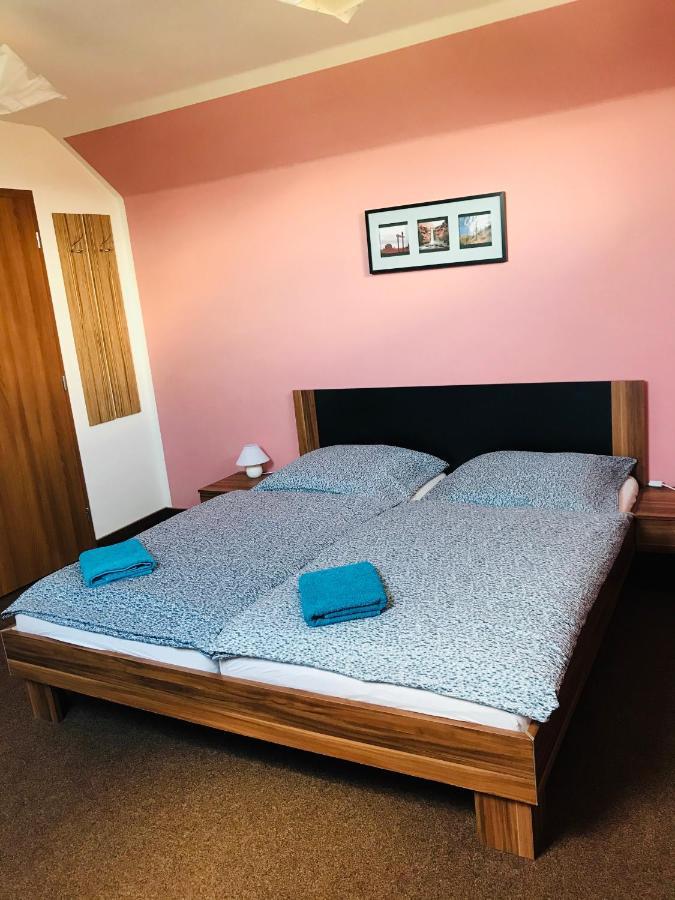 Cyklonocleh Apartment Veseli nad Moravou Ngoại thất bức ảnh